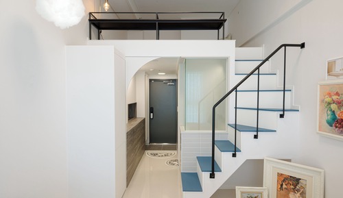 Cloud Room