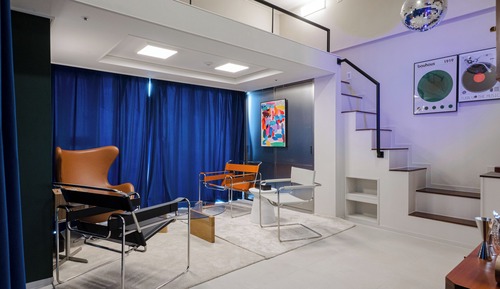Party Suite Room