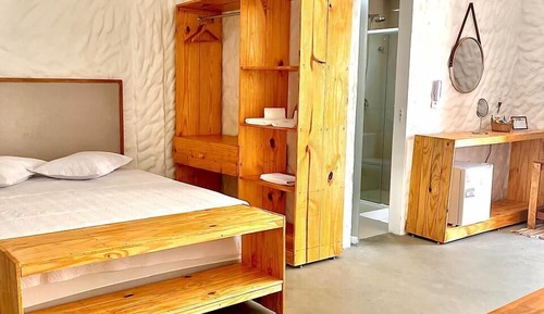 Habitación triple, vistas a la piscina