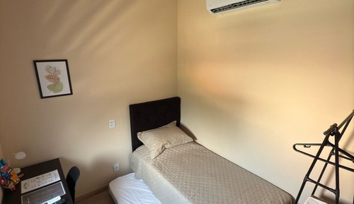 Habitación estándar con 1 cama doble o 2 individuales