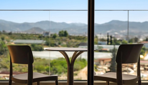 Habitación estándar, 1 cama de matrimonio grande, no fumadores (Land View)