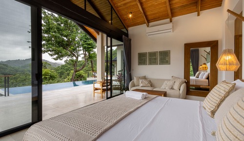 Suite estudio superior, baño privado, vistas al mar