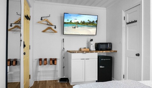 Suite estudio Confort, 2 camas de matrimonio, vistas parciales al mar, frente a la playa