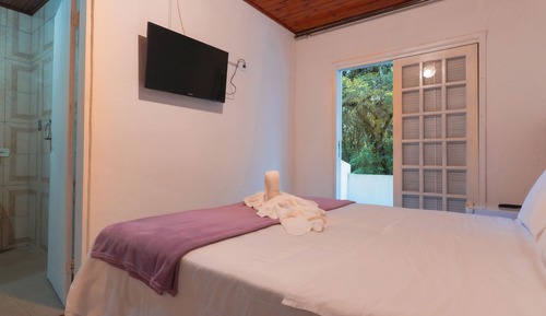 Habitación Confort, patio, vistas a la montaña