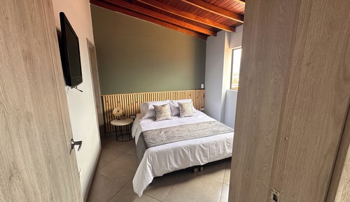 Estudio clásico, 1 cama doble, Aire acondicionado, vistas a la ciudad