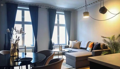 Apartamento, 2 habitaciones, balcón, vistas al jardín