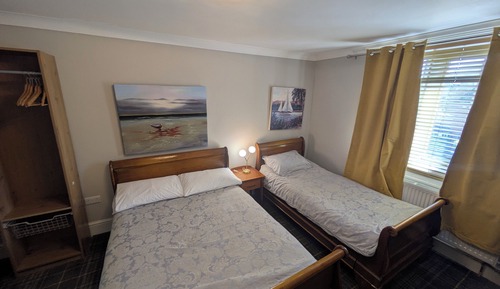 Habitación con 1 cama doble o 2 individuales