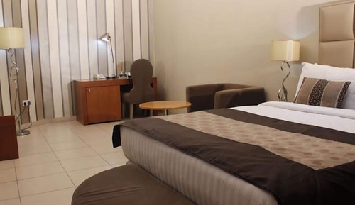 Apartamento económico, balcón, vistas a la ciudad