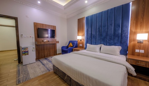 Suite junior, 1 cama de matrimonio, fumadores, vistas a la ciudad