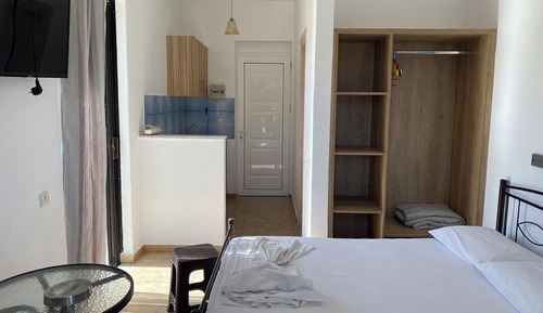 Habitación triple, vistas al jardín