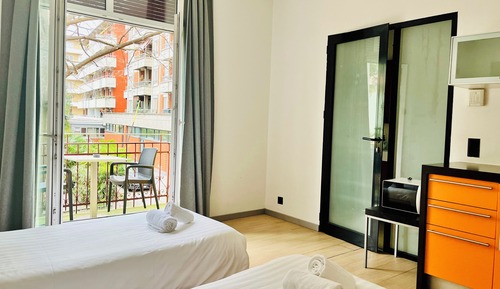 Estudio estándar, balcón
