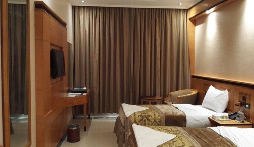 Habitación básica doble, vistas a la ciudad