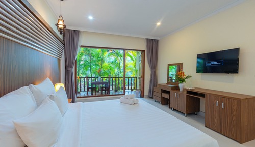 Habitación Deluxe doble, 1 cama de matrimonio grande, balcón, vistas al jardín