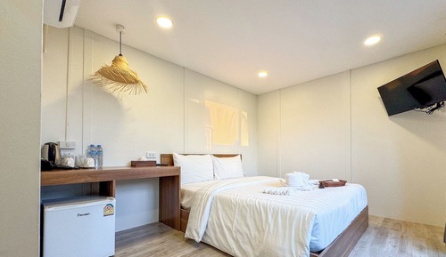 Habitación superior, vistas al jardín