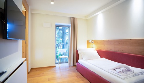 Estudio básico, 1 cama doble, cocina básica
