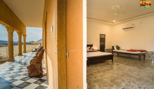 Habitación cuádruple clásica, balcón, vistas al complejo turístico