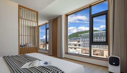 Habitación superior, vistas a la ciudad