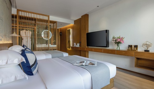 Habitación Confort con 1 cama doble o 2 individuales, vistas a la ciudad