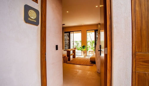 Habitación superior, 1 cama de matrimonio grande, piscina privada