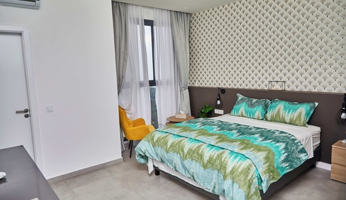 Habitación doble, vistas parciales al mar
