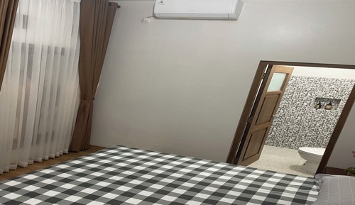 Chalet, 3 habitaciones, vistas al jardín