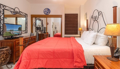Apartamento, 1 cama de matrimonio grande con sofá cama, balcón, vistas al mar ( 311)