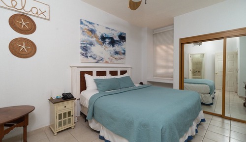 Apartamento, 1 cama de matrimonio grande con sofá cama, balcón, vistas al mar (210)