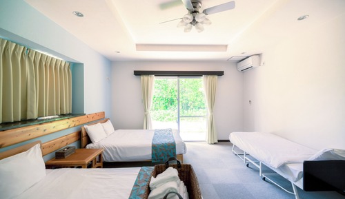 Apartamento familiar, vistas al jardín