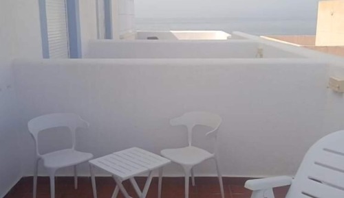 Habitación Confort con 1 cama doble o 2 individuales, vistas parciales al mar