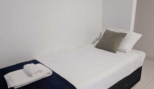 Habitación triple, varias camas, balcón