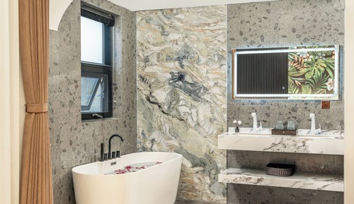 Habitación familiar, varias camas, fumadores, baño privado