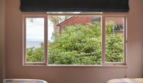 Chalet, 2 habitaciones, cocina, vistas al lago