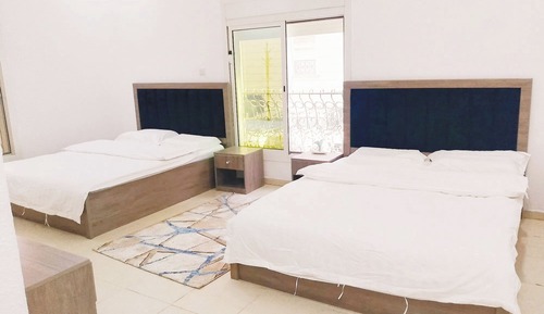 Habitación Confort con 1 cama doble o 2 individuales