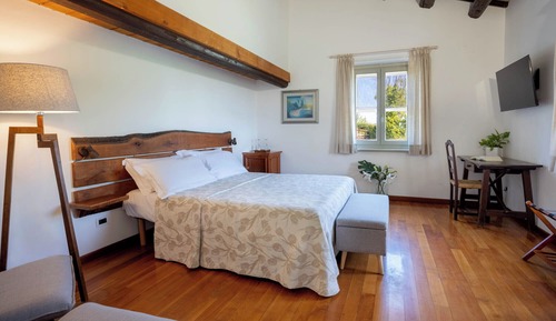 Habitación de lujo, balcón, vistas a la colina