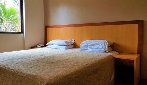 Habitación cuádruple estándar, balcón