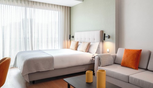 Estudio, 1 cama de matrimonio con sofá cama