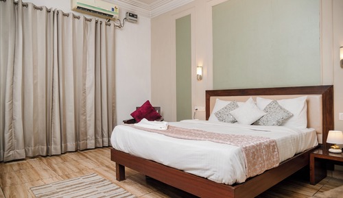 Habitación Deluxe doble, 1 cama de matrimonio grande, balcón