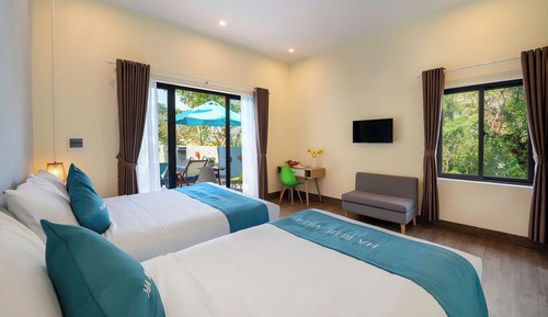 Habitación Deluxe con 1 cama doble o 2 individuales, vistas a la piscina