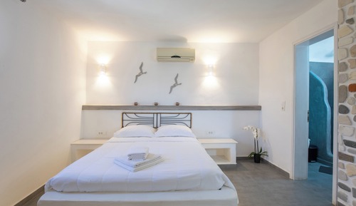 Habitación estándar doble, balcón, vistas parciales al mar