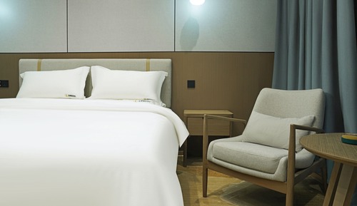 Habitación básica con 2 camas individuales