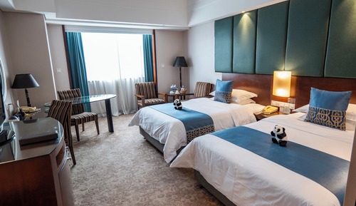 Habitación Confort con 1 cama doble o 2 individuales, vistas a la ciudad