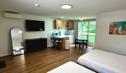 Habitación doble, 2 camas de matrimonio, cocina básica