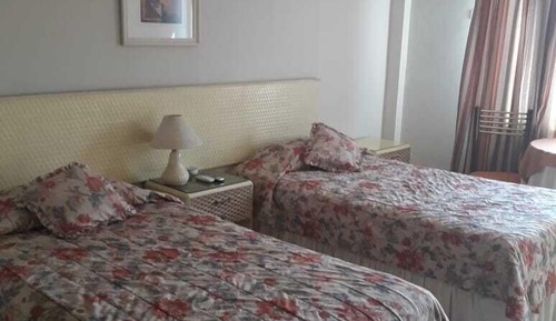 Habitación con 2 camas individuales