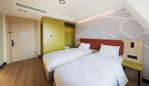 Habitación estándar con 2 camas individuales