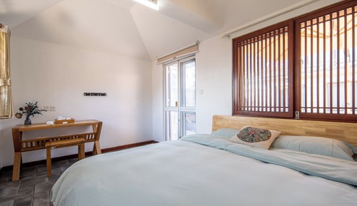 Suite económica, 2 habitaciones, no fumadores, vistas a la montaña