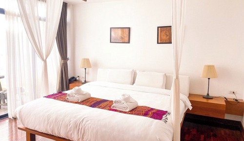 Habitación doble, patio