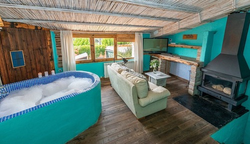 Habitación Deluxe, 1 cama de matrimonio, baño privado, vistas al jardín