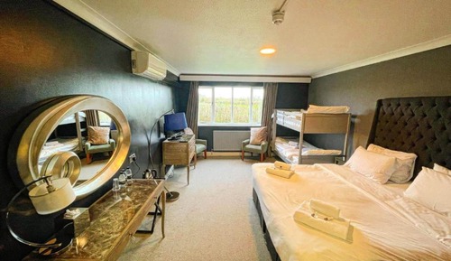 Habitación Deluxe, varias camas (Family)