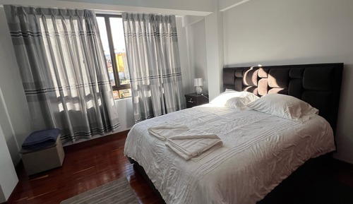 Suite estudio junior, vistas a la ciudad