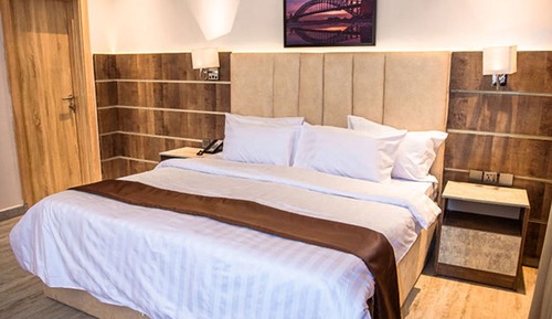 Bridge Junior Suite